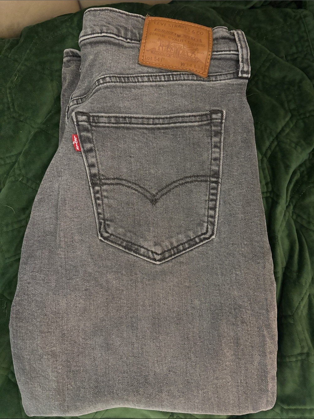 Levi's Men's Gray Straight Jeans with Classic Back Pocket